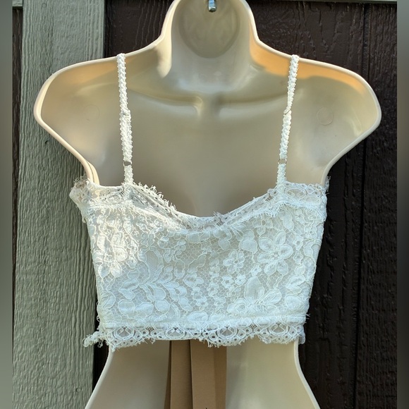 🎉2 for $25🎉 POL - Lace Cropped Camisole Top/Bralette in White. NWT! - Picture 12 of 13